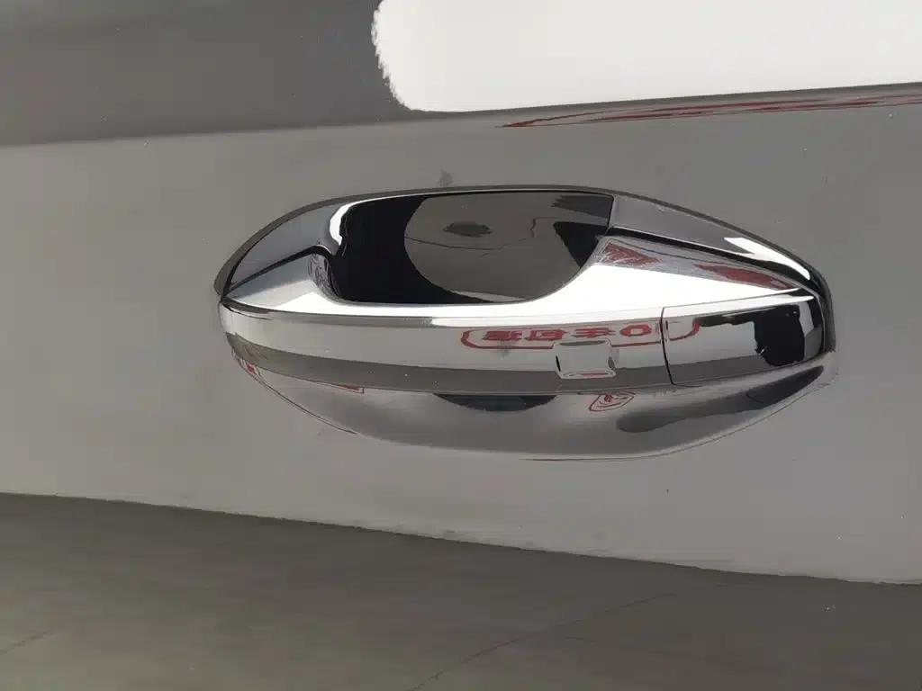 Starlight Moon 2023 400T 2WD Star Edition 7-Seater — миниатюра 18