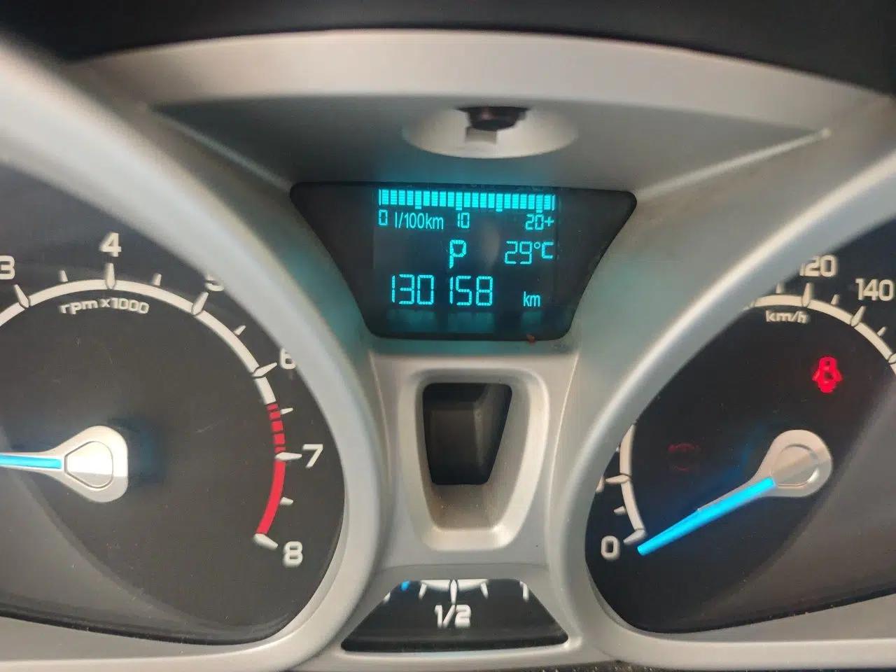 Ford EcoSport 2013 1.5L Automatic Prestige Model — миниатюра 12