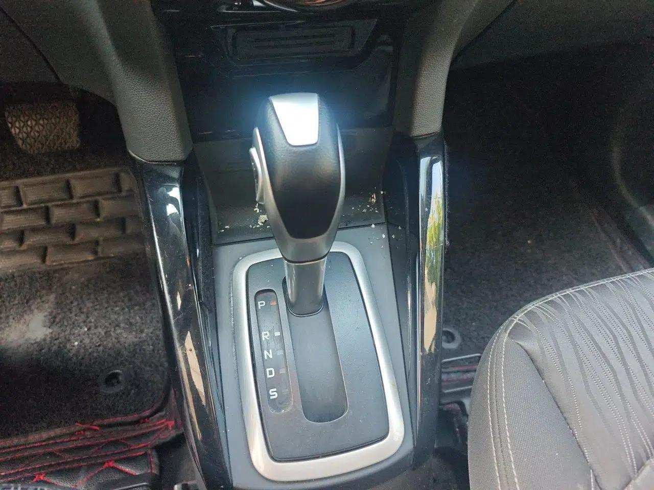 Ford EcoSport 2013 1.5L Automatic Prestige Model — миниатюра 14