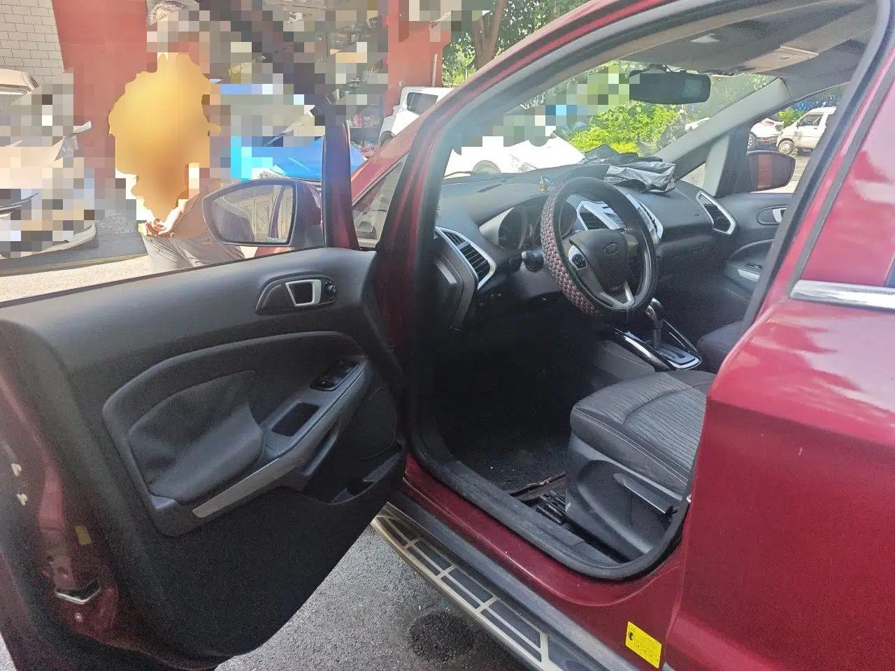 Ford EcoSport 2013 1.5L Automatic Prestige Model — миниатюра 16