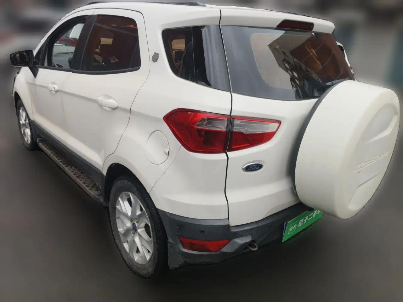 Ford EcoSport 2013 1.5L Automatic Fashion Model — миниатюра 4