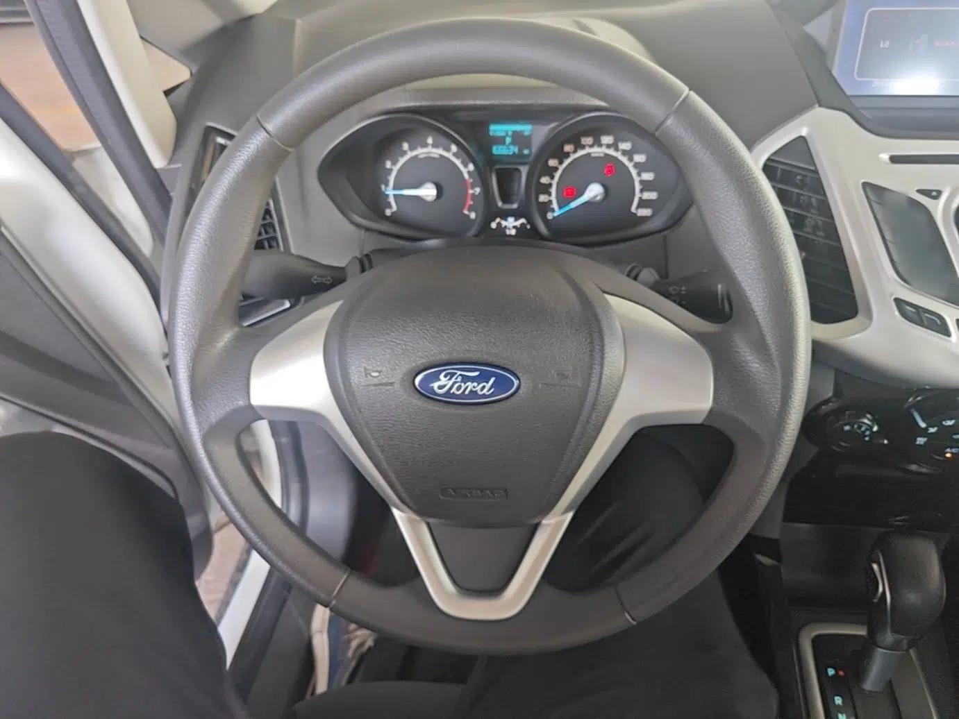 Ford EcoSport 2013 1.5L Automatic Fashion Model — миниатюра 13