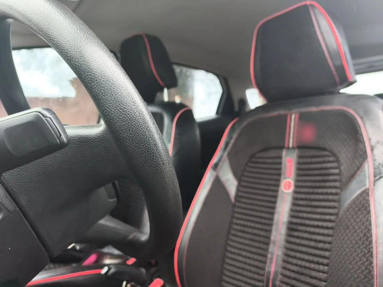 Ford EcoSport 2018 1.5L Automatic Platinum Wing Model — миниатюра 15