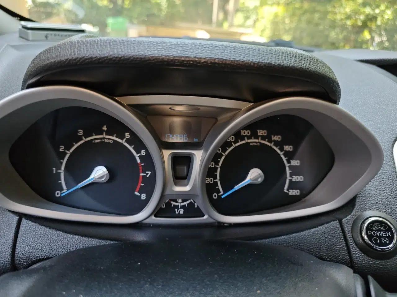 Ford EcoSport 2013 1.5L Automatic Prestige Model — миниатюра 12