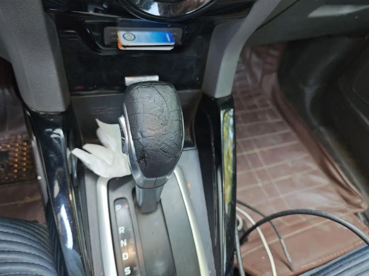 Ford EcoSport 2013 1.5L Automatic Prestige Model — миниатюра 14