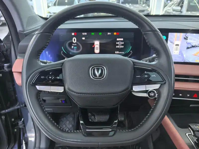Changan CS75 PLUS 2024 Model, Third Generation, Champion Edition, 1.5T Automatic Intelligent Driving Leading Type — миниатюра 13