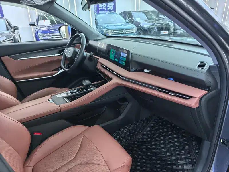 Changan CS75 PLUS 2024 Model, Third Generation, Champion Edition, 1.5T Automatic Intelligent Driving Leading Type — миниатюра 15