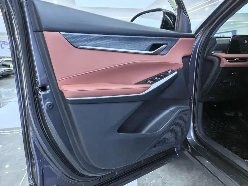 Changan CS75 PLUS 2024 Model, Third Generation, Champion Edition, 1.5T Automatic Intelligent Driving Leading Type — миниатюра 7