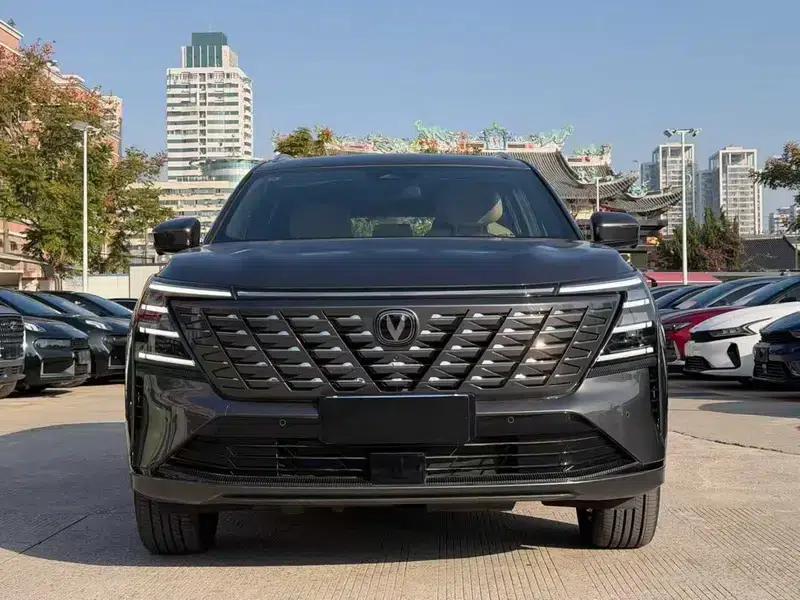 Changan CS75 PLUS 2025 Fourth Generation 1.5T New Blue Whale Smart Flagship Edition — миниатюра 2