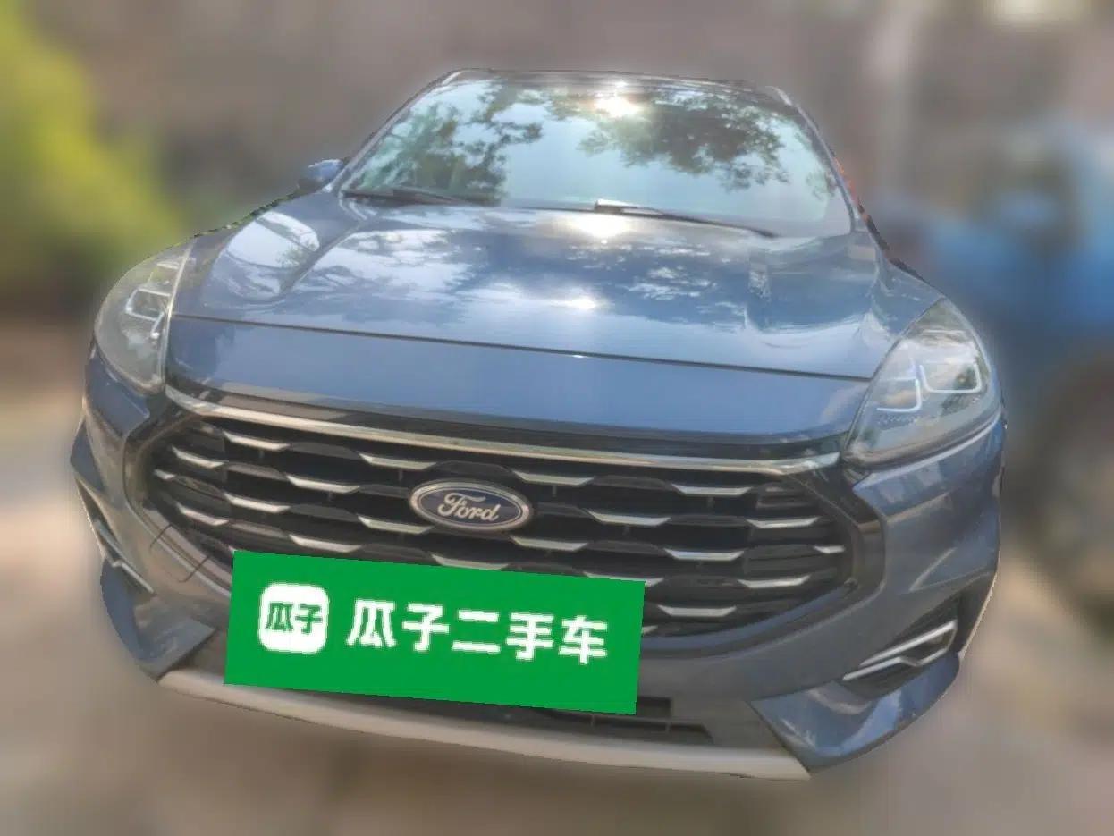 Ford Escape 2020 EcoBoost 245 Two-Wheel-Drive Titanium Edition — миниатюра 2
