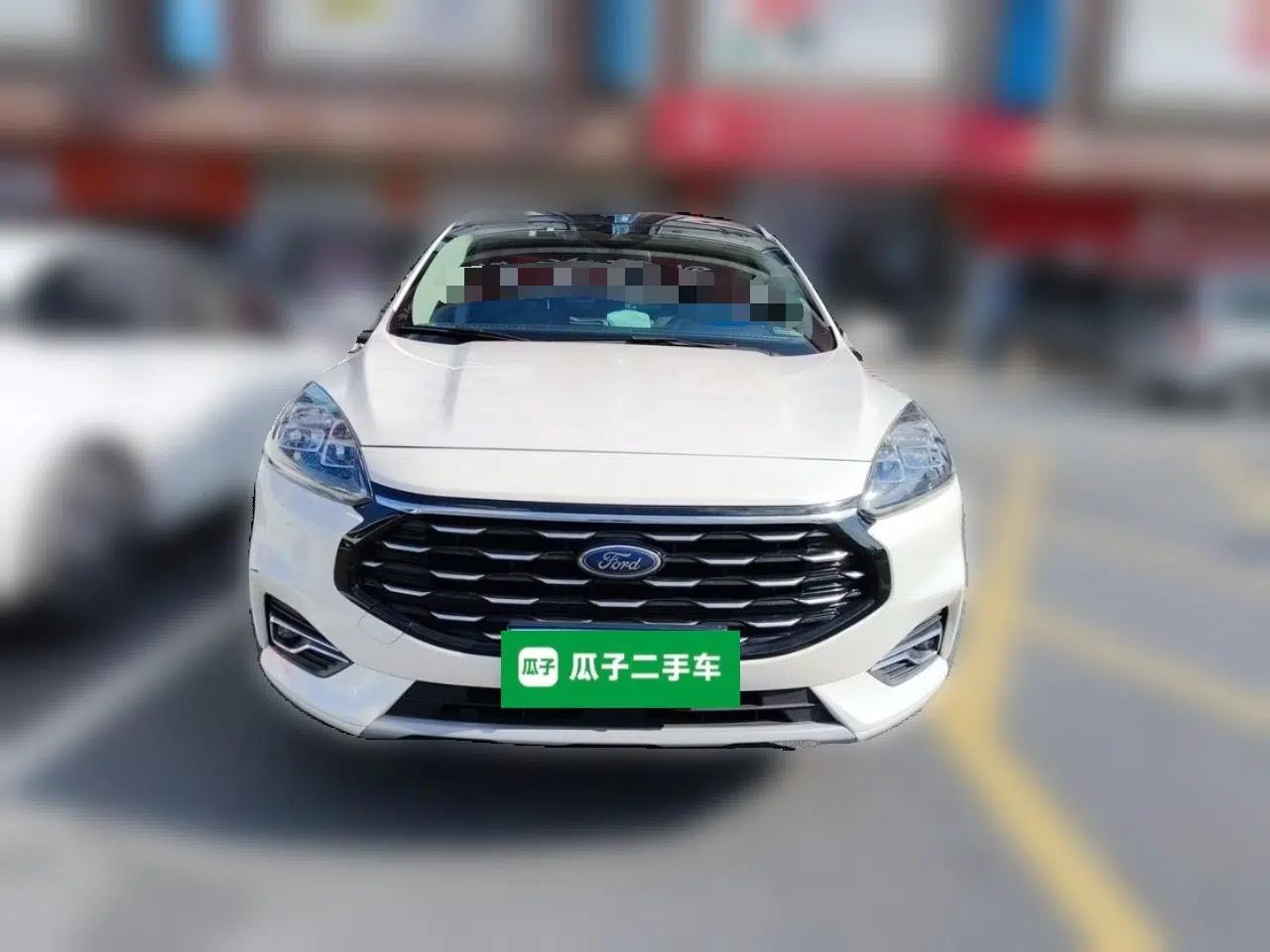 Ford Escape 2020 EcoBoost 245 Four-Wheel Drive Luxury Edition — миниатюра 2