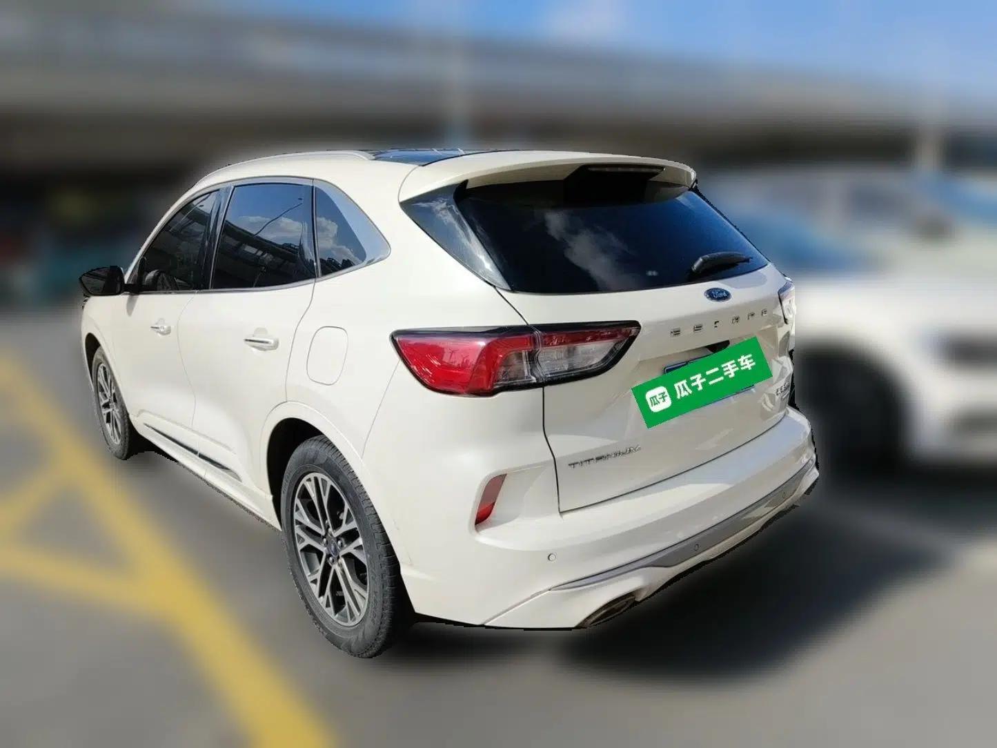 Ford Escape 2020 EcoBoost 245 Four-Wheel Drive Luxury Edition — миниатюра 4