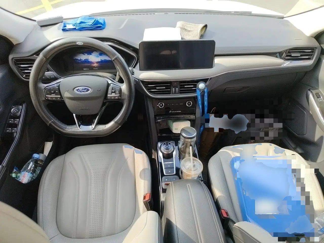 Ford Escape 2020 EcoBoost 245 Four-Wheel Drive Luxury Edition — миниатюра 9