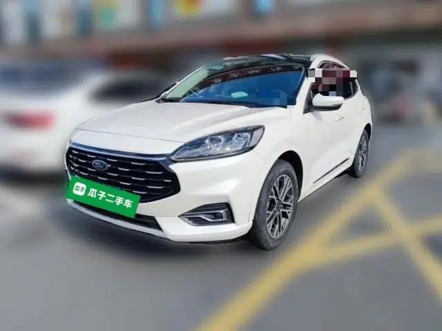 Ford Escape 2020 EcoBoost 245 Four-Wheel Drive Luxury Edition