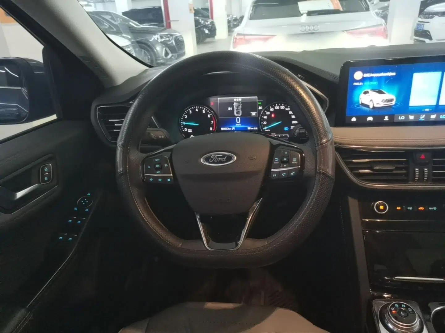 Ford Escape 2024 EcoBoost 245 Two-Wheel-Drive Titanium Edition — миниатюра 13