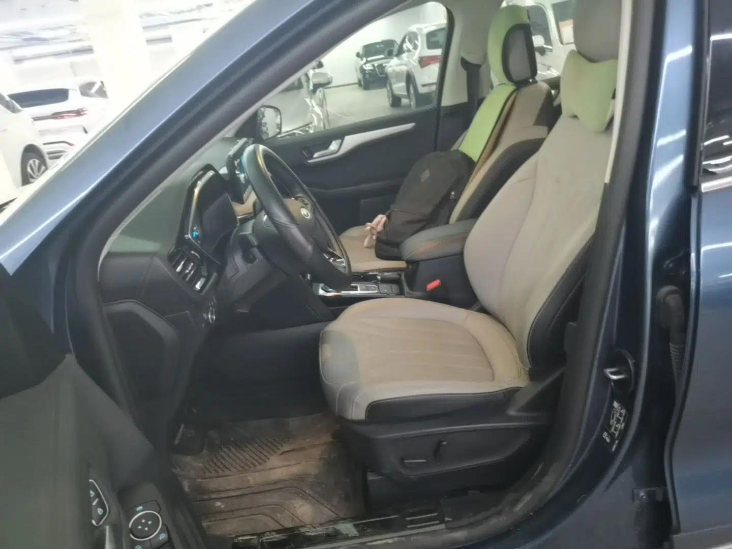 Ford Escape 2024 EcoBoost 245 Two-Wheel-Drive Titanium Edition — миниатюра 17