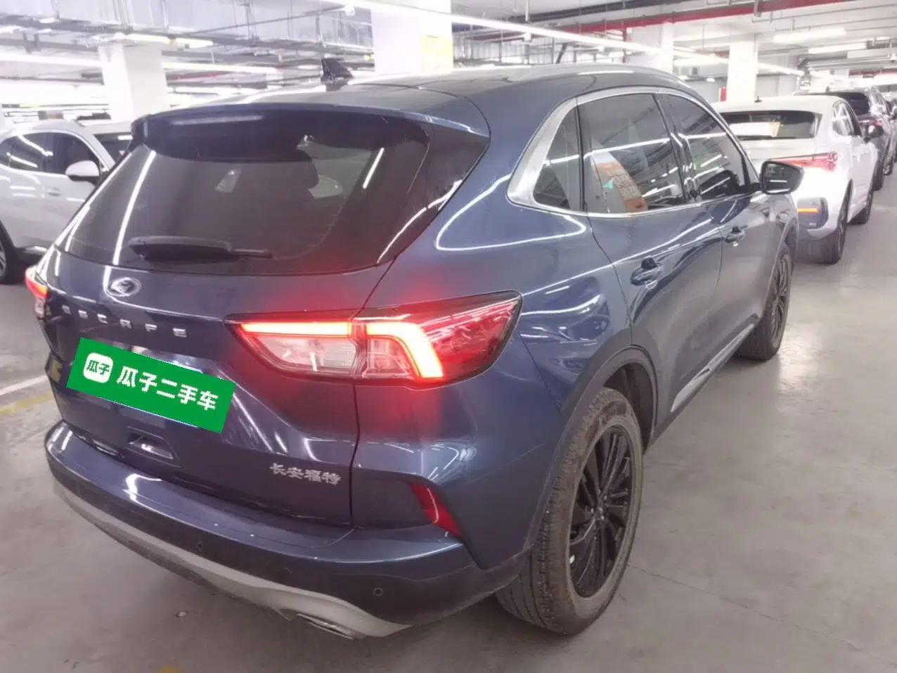 Ford Escape 2024 EcoBoost 245 Two-Wheel-Drive Titanium Edition — миниатюра 6