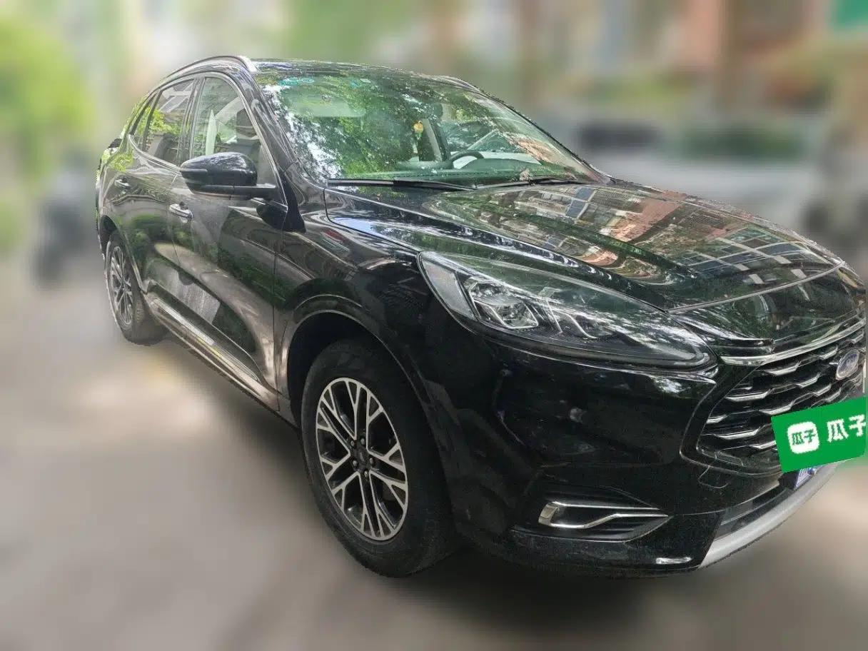 Ford Escape 2020 EcoBoost 245 Four-Wheel Drive Luxury Edition — миниатюра 3