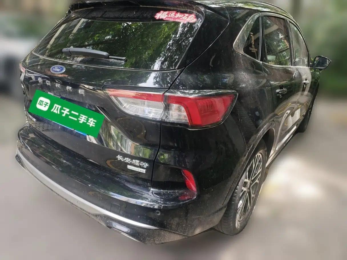 Ford Escape 2020 EcoBoost 245 Four-Wheel Drive Luxury Edition — миниатюра 6