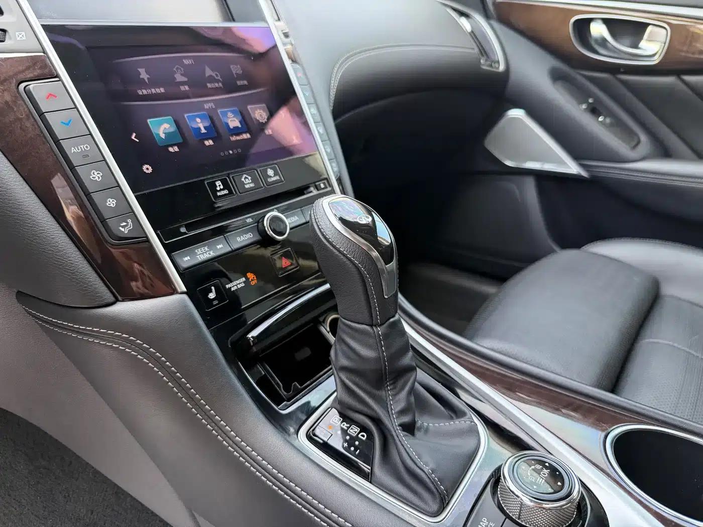 Infiniti Q50L 2018 2.0T Luxury Sport Edition (National V Emission Standard) — миниатюра 12