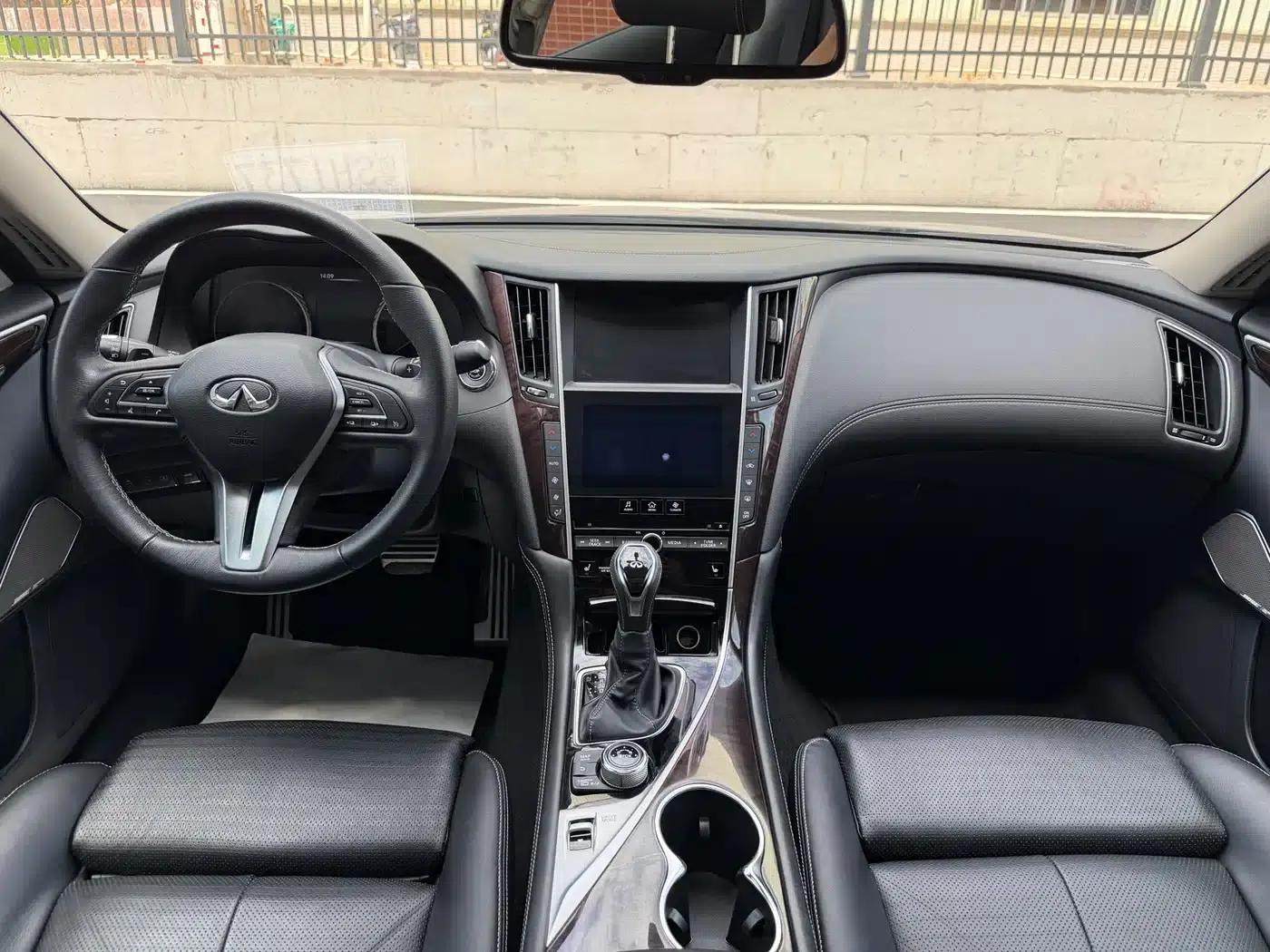Infiniti Q50L 2018 2.0T Luxury Sport Edition (National V Emission Standard) — миниатюра 4