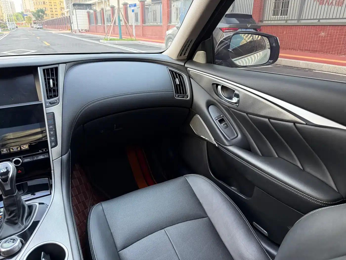 Infiniti Q50L 2019 2.0T 30th Anniversary Limited Edition — миниатюра 12