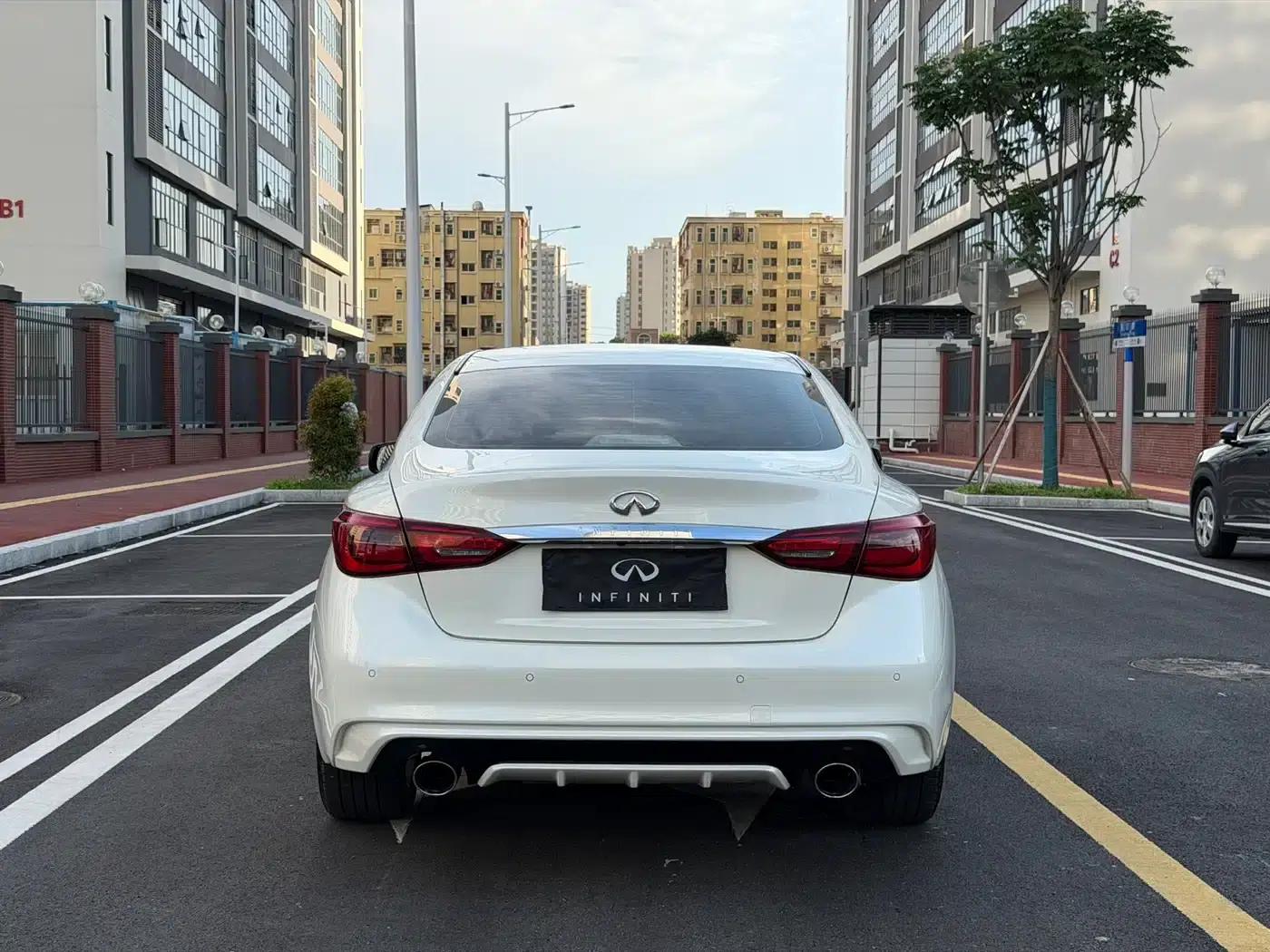 Infiniti Q50L 2019 2.0T 30th Anniversary Limited Edition — миниатюра 6