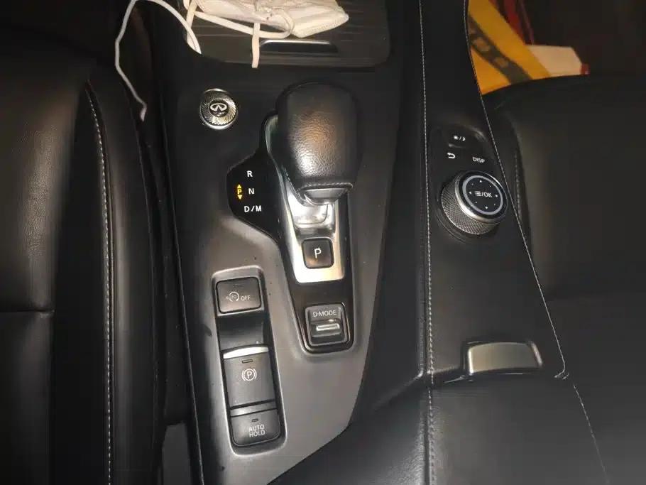 Infiniti QX50 2020 Facelift 2.0T Two-Wheel Drive Elite Edition — миниатюра 16