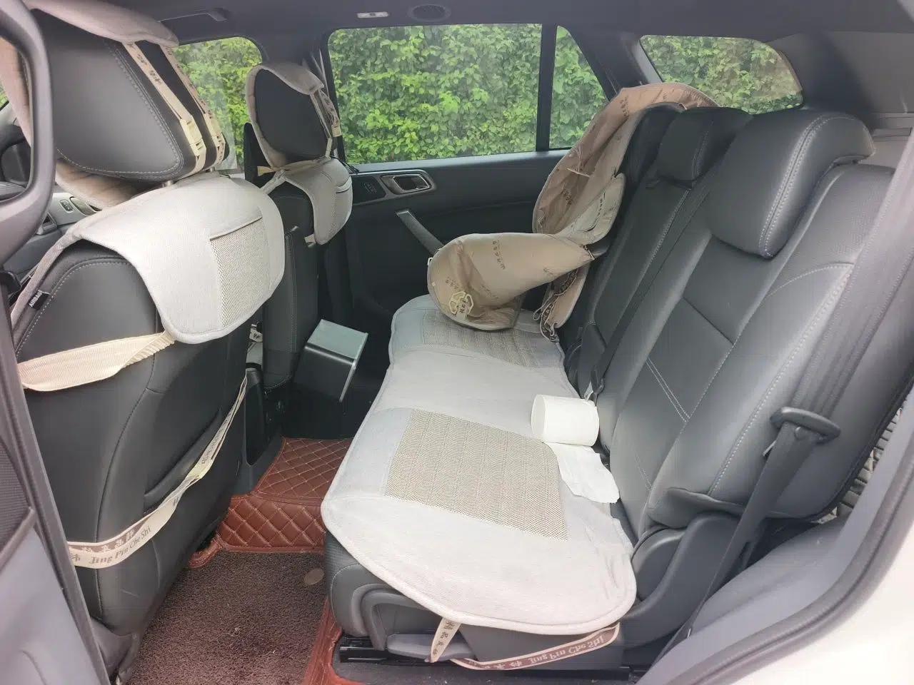 Ford Everest 2017 2.0T Gasoline Automatic 4x4 Luxury Edition 5 Seats — миниатюра 14