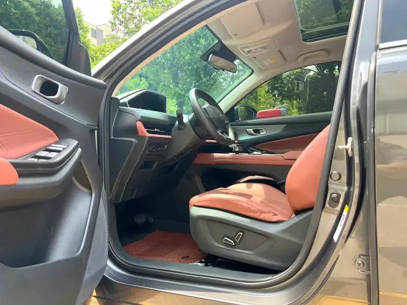 Changan CS55 PLUS 2024 Model, Third Generation 1.5T DCT Premium Edition — миниатюра 9
