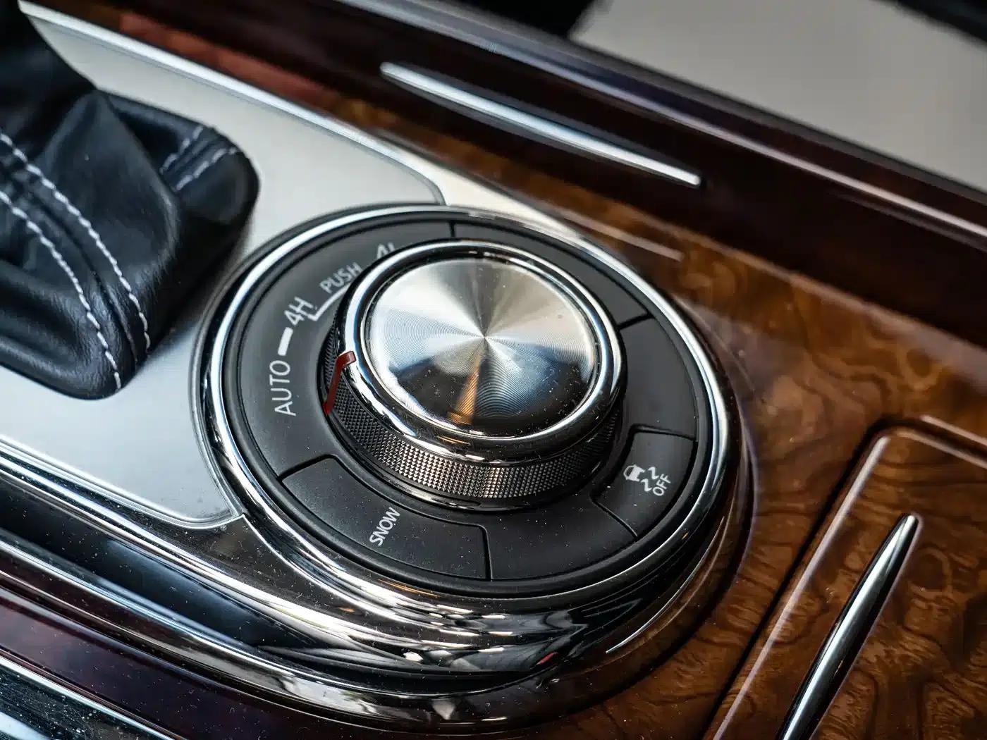 Infiniti QX80 2016 5.6L 4WD — миниатюра 17