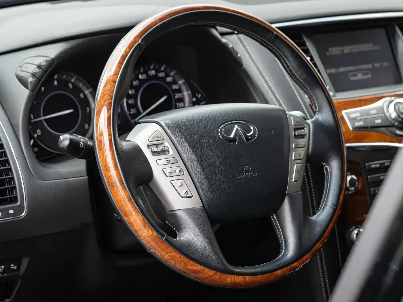 Infiniti QX80 2016 5.6L 4WD — миниатюра 25