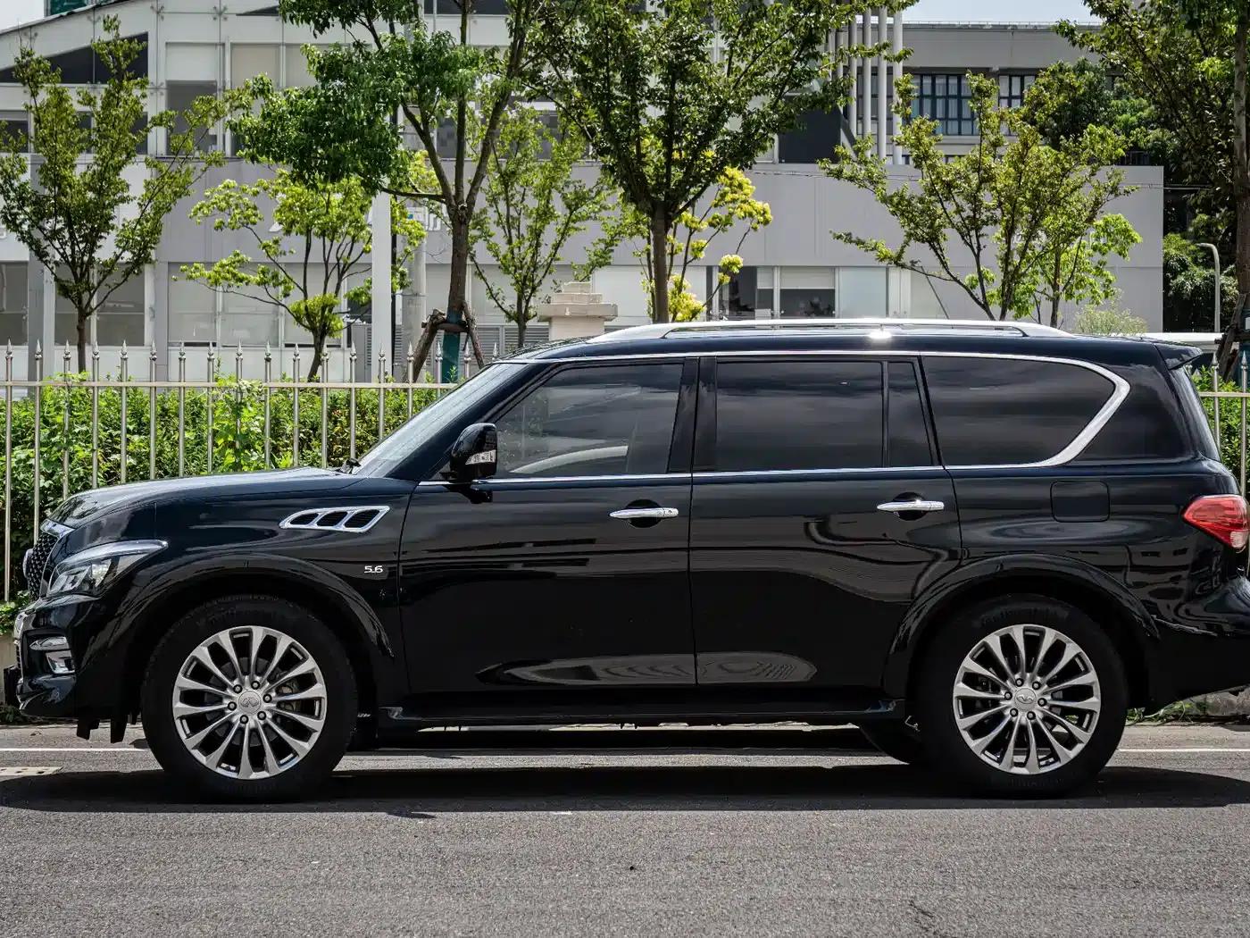 Infiniti QX80 2016 5.6L 4WD — миниатюра 8