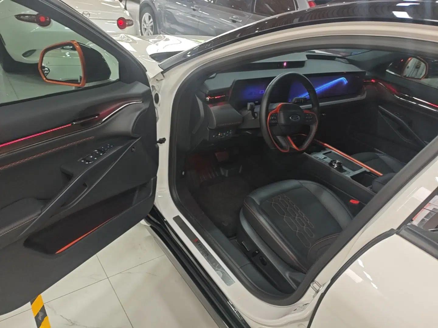 Ford EVOS 2022 EcoBoost 245 First Edition Limited Edition — миниатюра 18