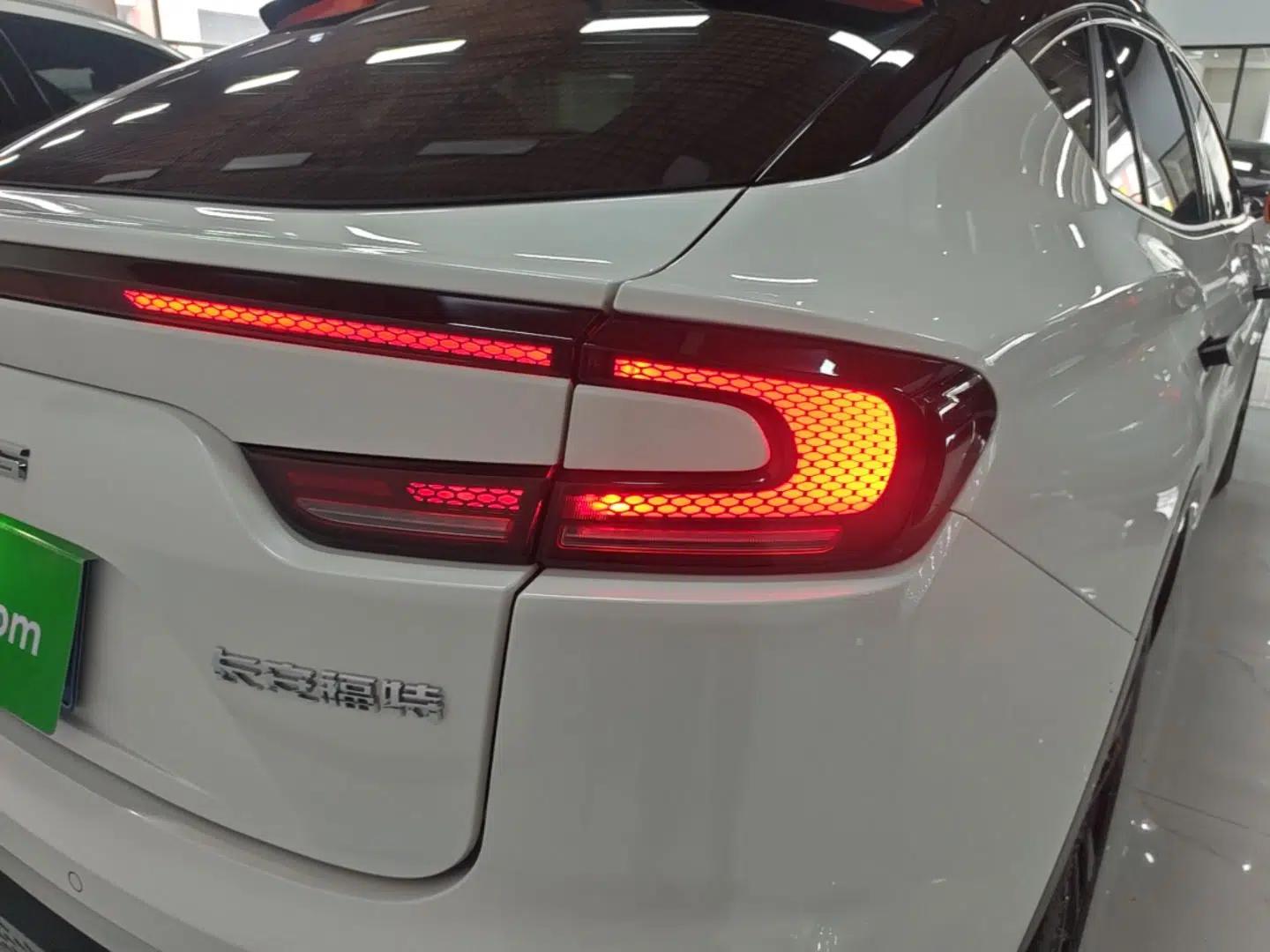 Ford EVOS 2022 EcoBoost 245 First Edition Limited Edition — миниатюра 9
