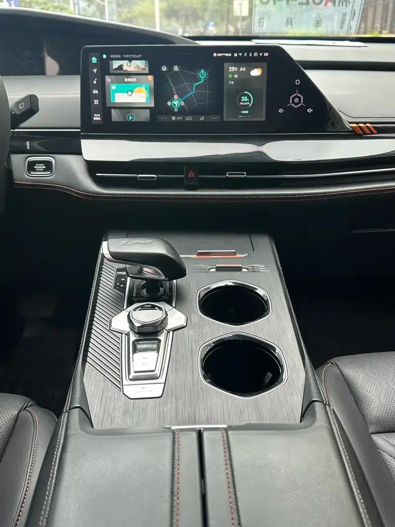 Changan UNI-K 2021 2.0T All-Wheel Drive Premium Edition — миниатюра 10