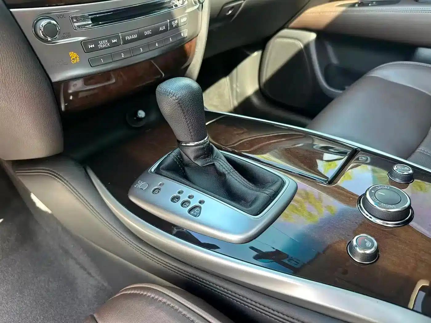 2014 Infiniti QX60 Imported Model 2.5 S/C Hybrid 2WD Excellence Edition — миниатюра 26