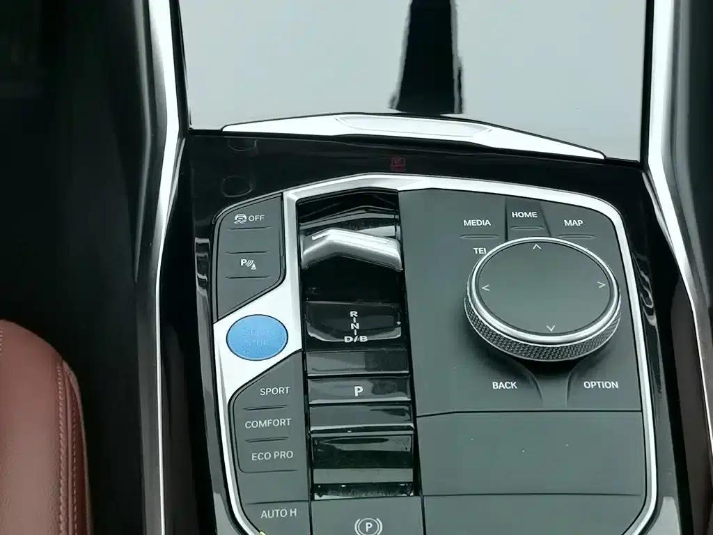 BMW i3 2022 eDrive 35L — миниатюра 13