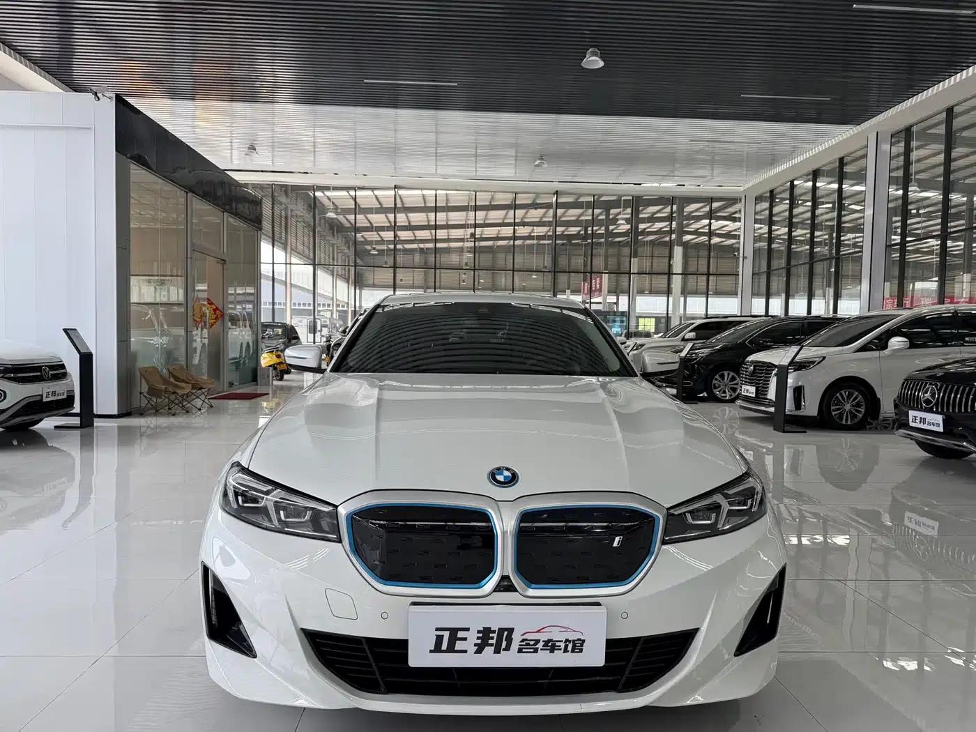 BMW i3 2022 eDrive 35L — миниатюра 2