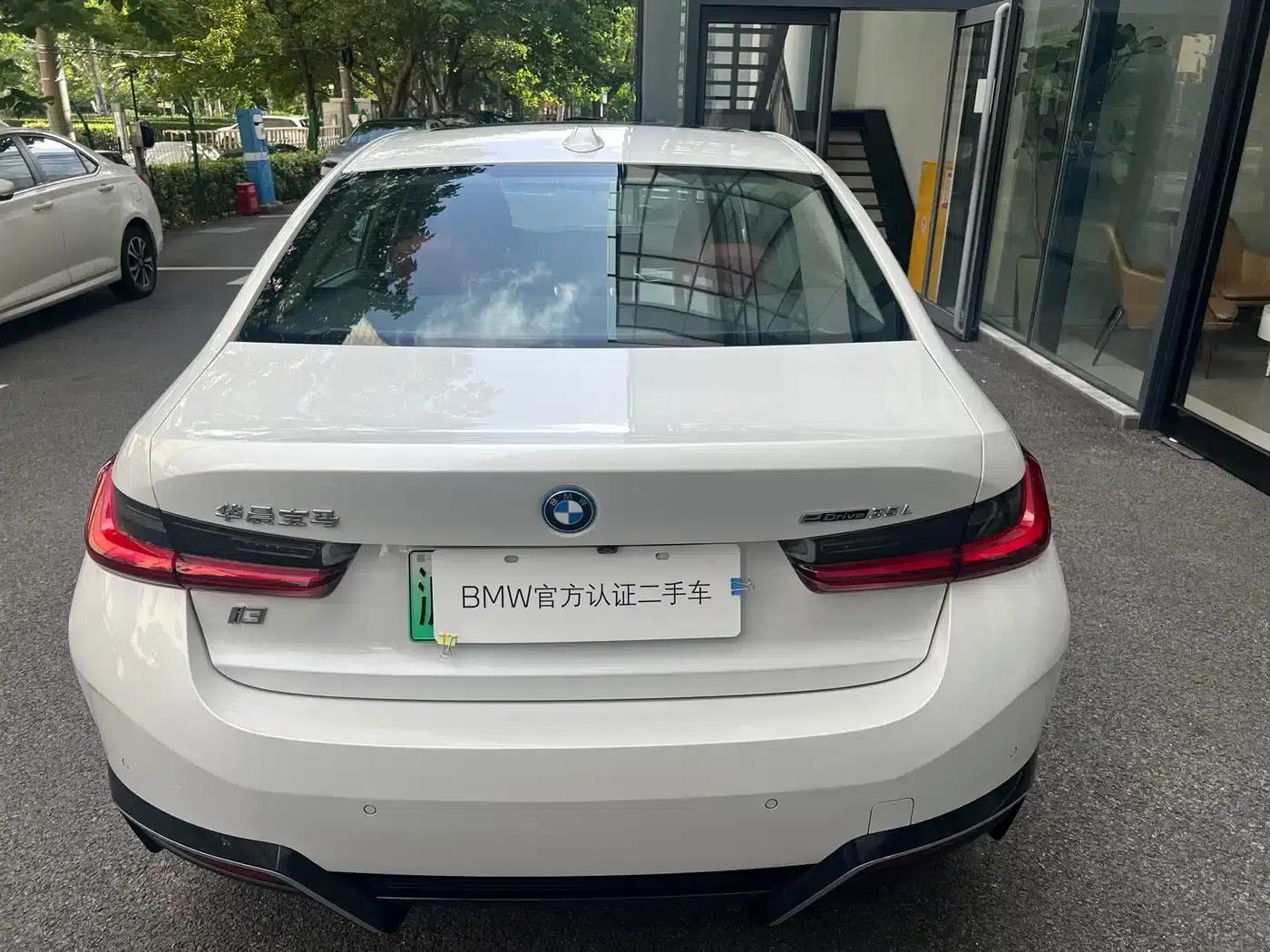 BMW i3 2022 eDrive 35L — миниатюра 4