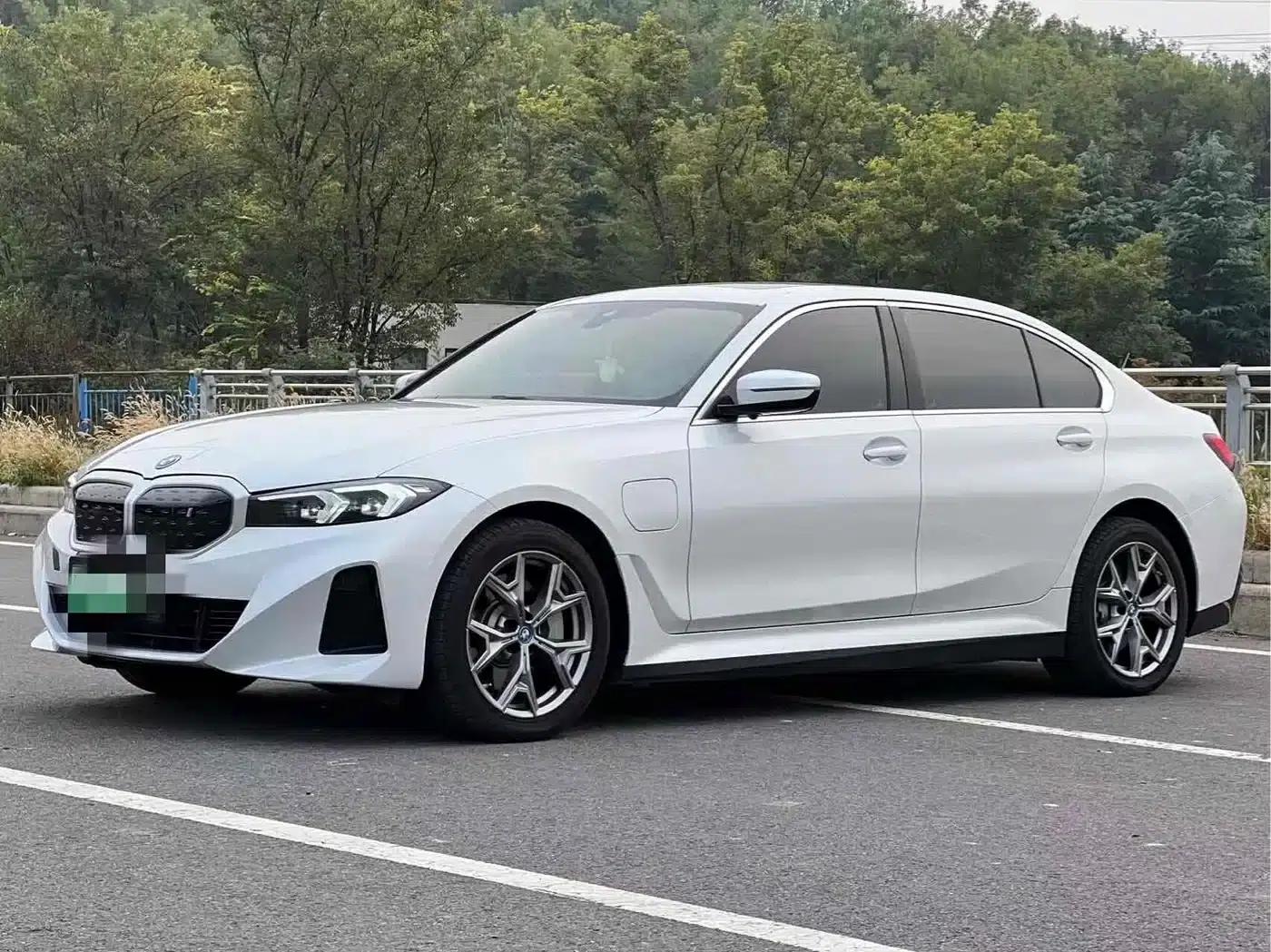 BMW i3 2022 eDrive 35L — миниатюра 1