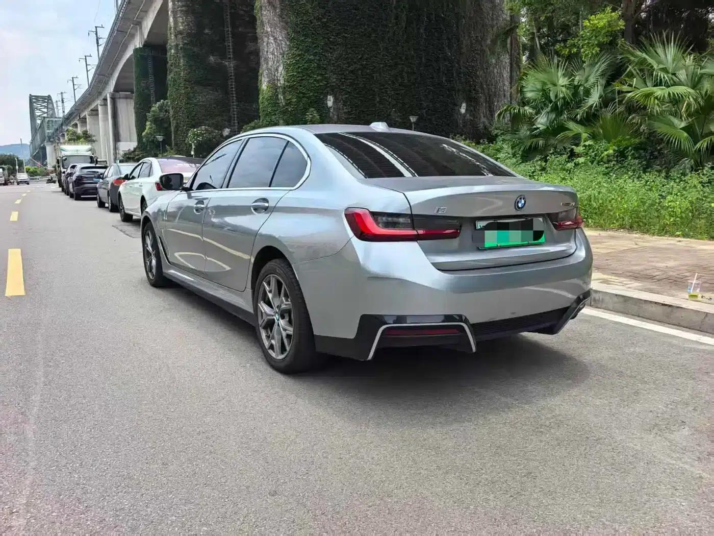 BMW i3 2025 eDrive 35 L — миниатюра 11