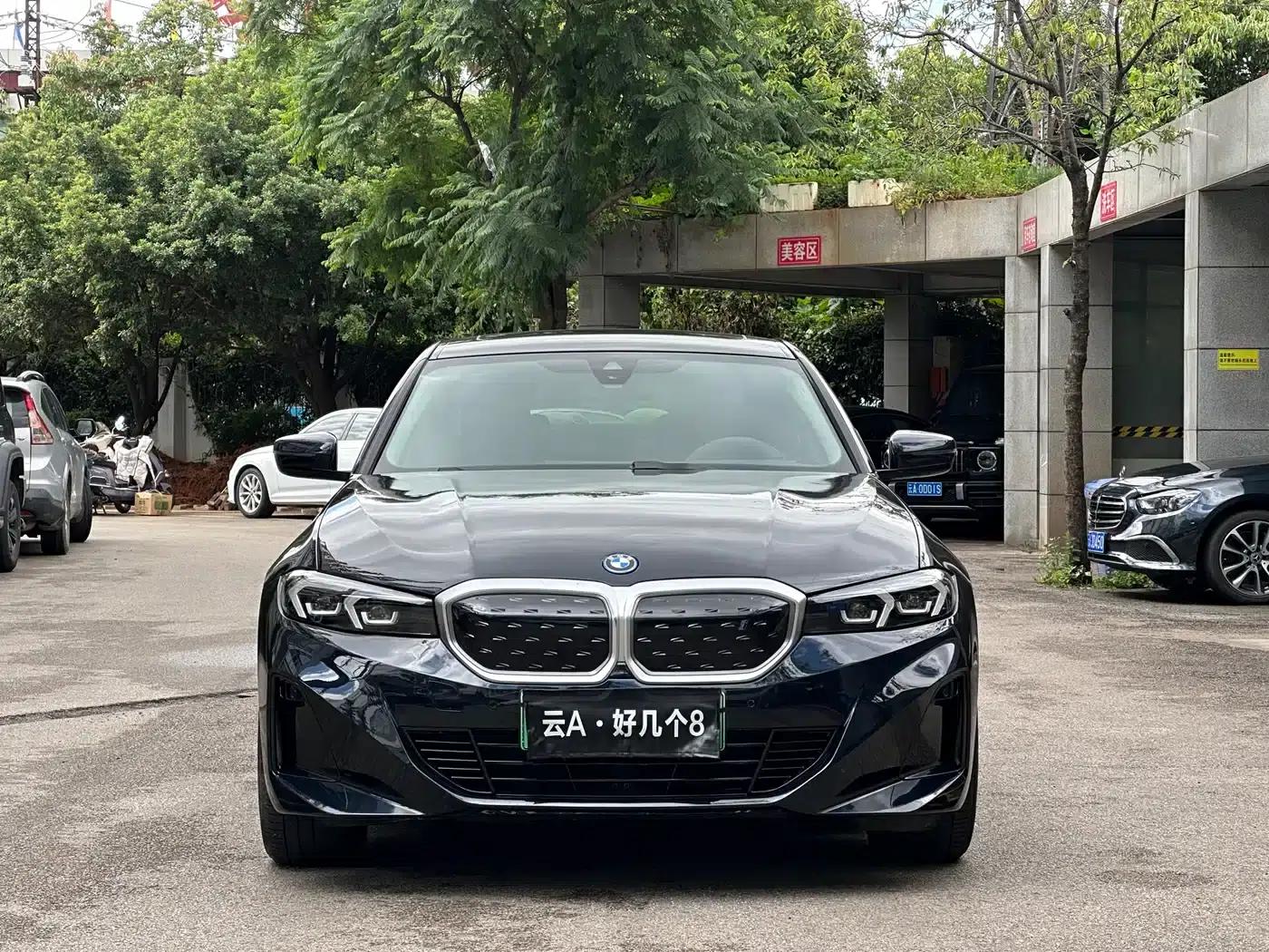 BMW i3 2024 eDrive 35L — миниатюра 2