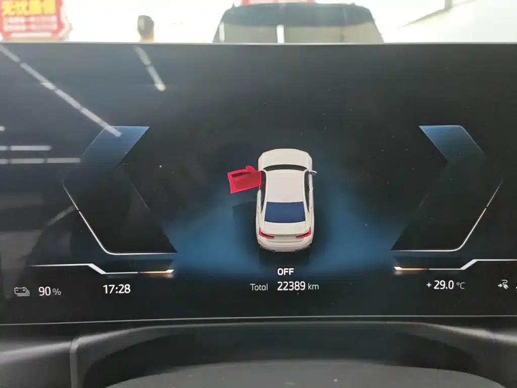 BMW i3 2024 eDrive 35L — миниатюра 5