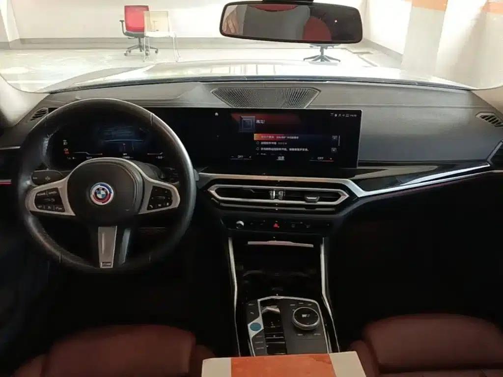 BMW i3 2022 eDrive 35L — миниатюра 10