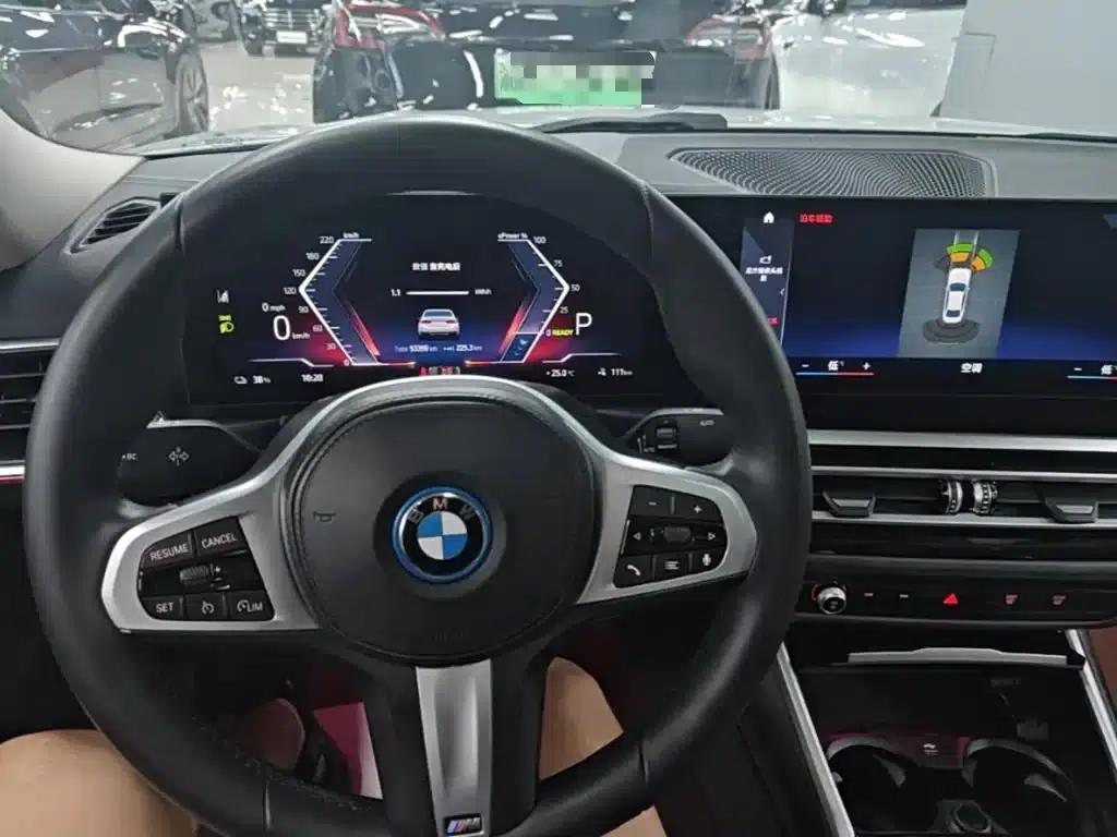 BMW i3 2022 eDrive 35L — миниатюра 12