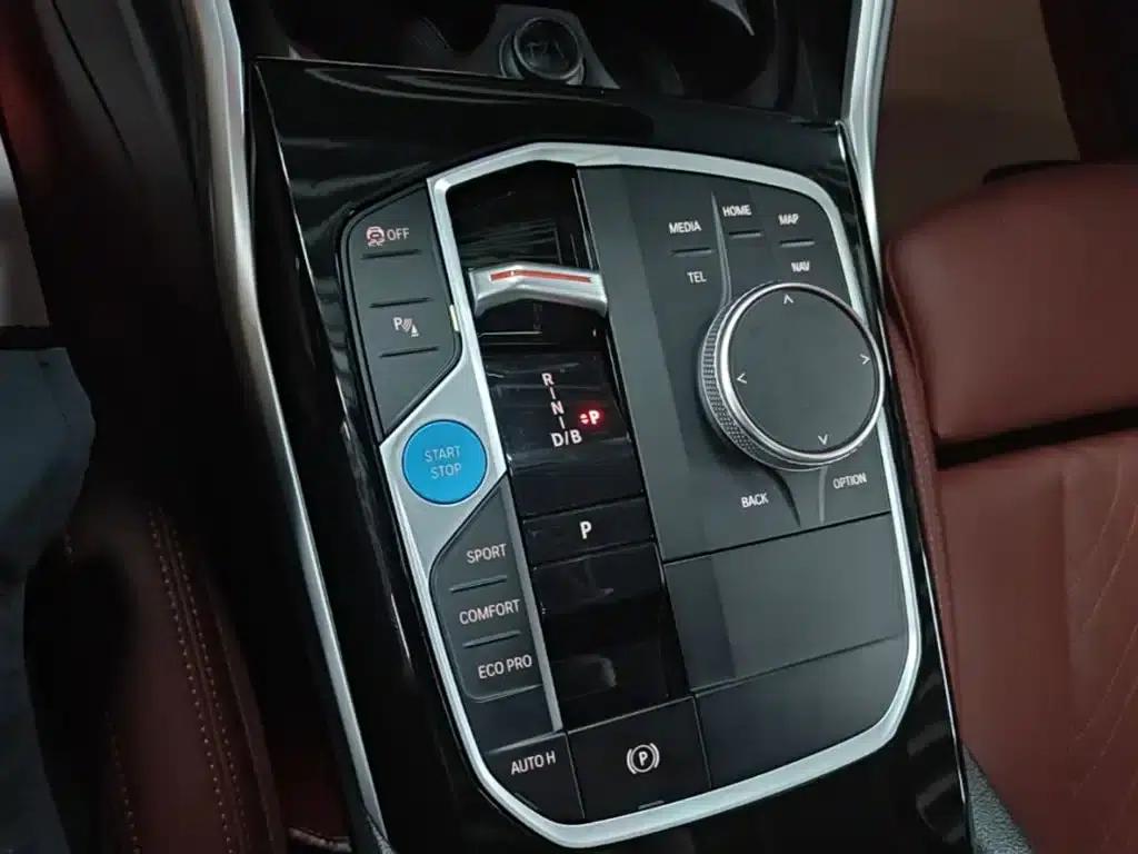 BMW i3 2022 eDrive 35L — миниатюра 14