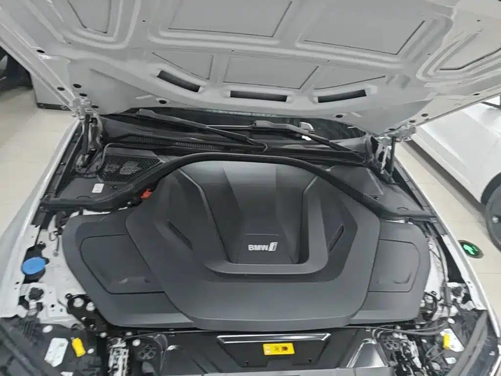 BMW i3 2022 eDrive 35L — миниатюра 20