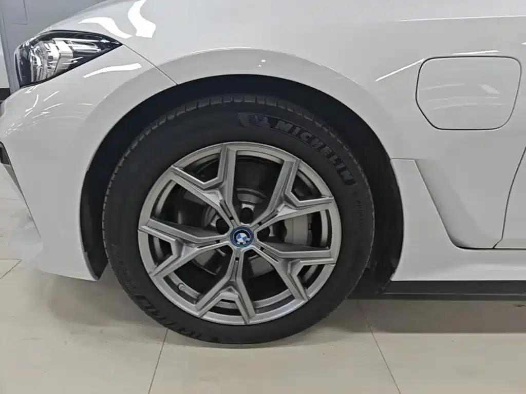 BMW i3 2022 eDrive 35L — миниатюра 23
