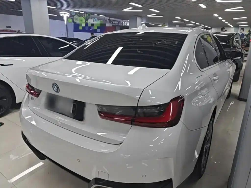 BMW i3 2022 eDrive 35L — миниатюра 7
